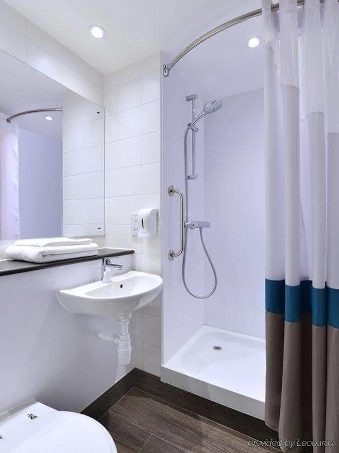 Travelodge London Central Waterloo Exteriör bild